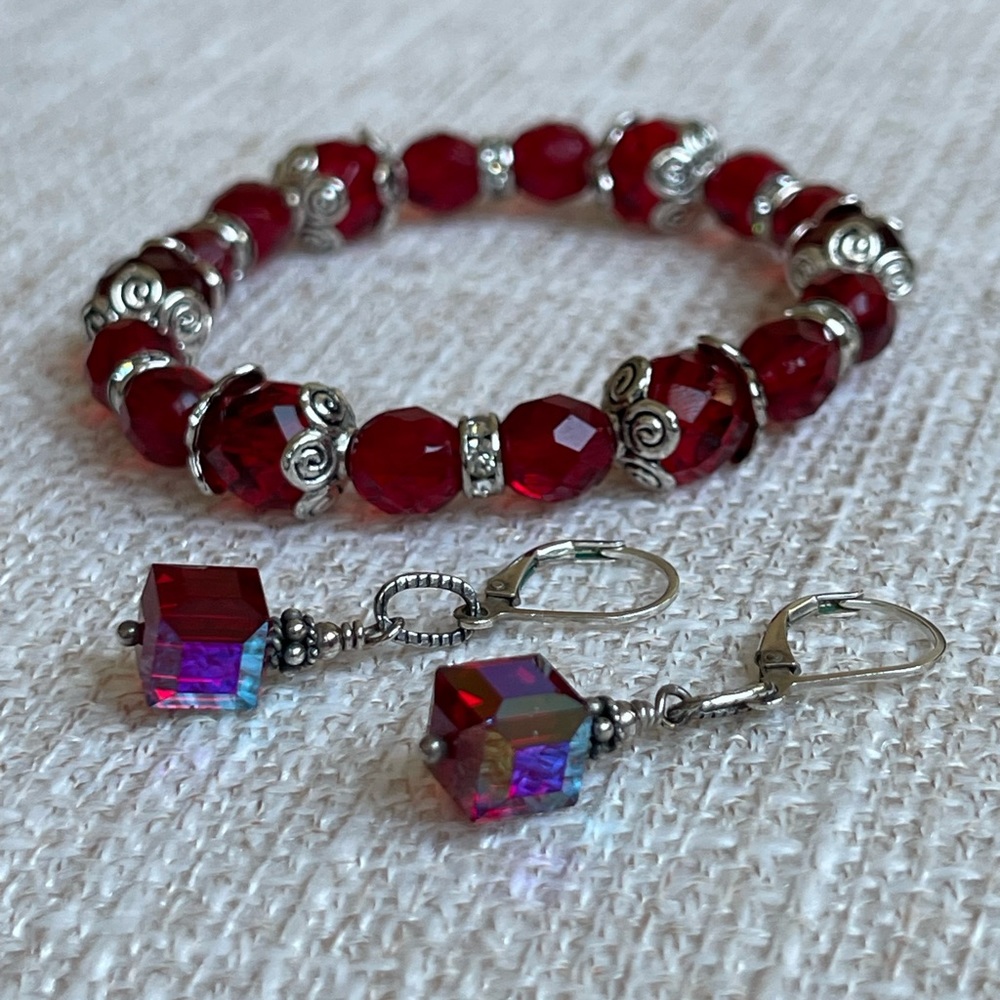 Stretch Bracelet and Red Beads Earrings Set Silver Tone Leverback